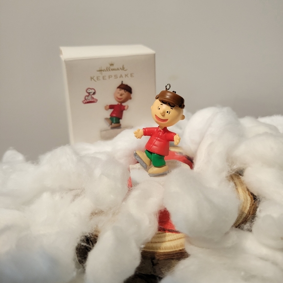 Hallmark Other - Hallmark Keepsake Charlie Brown on Ice  The Peanuts Gang